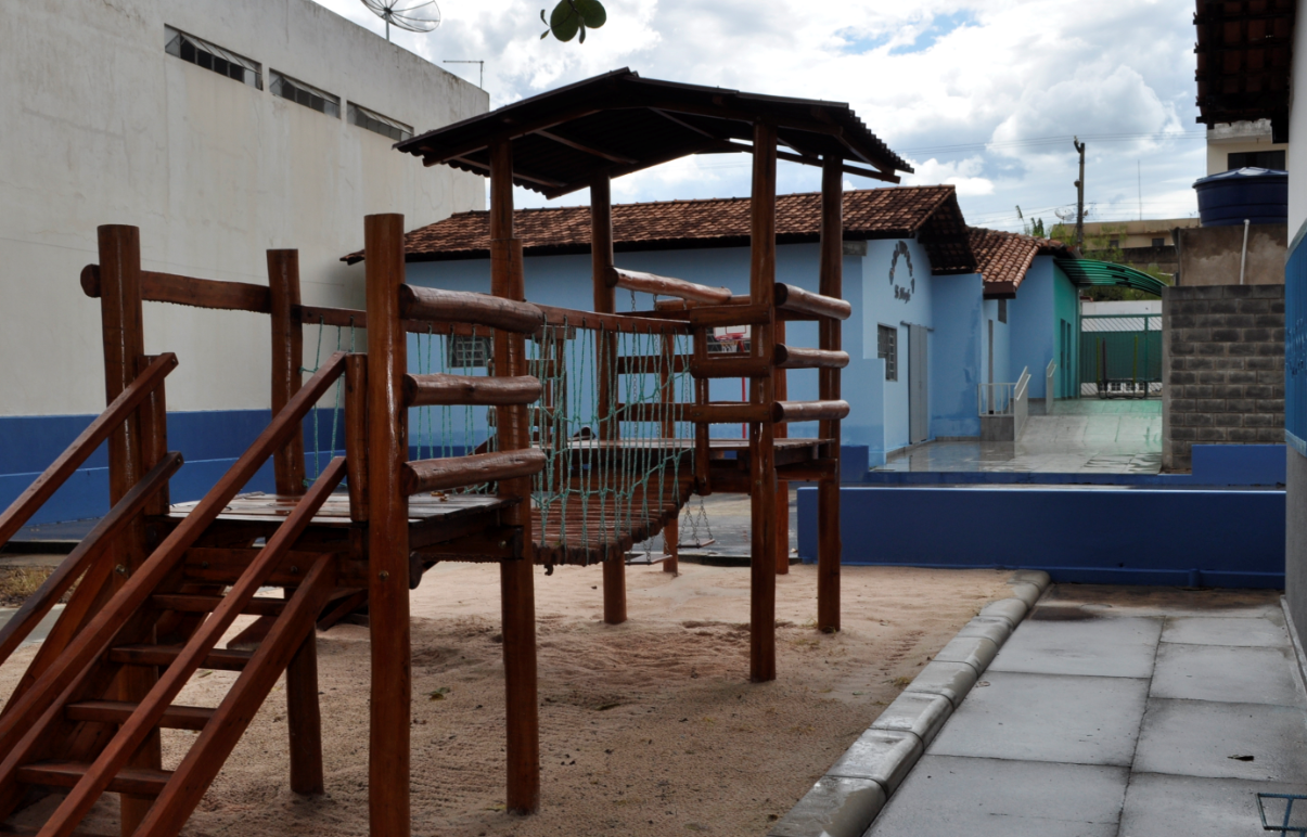 Pátio externo, Colégio Âncora Formosa. Foto: Elias Lopes