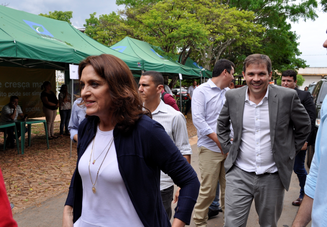 Gracinha Caiado e Secretário de Agricultura Secretaria de Estado de Agricultura, Pecuária e Abastecimento (Seapa), Antônio Carlos de Souza Lima Neto